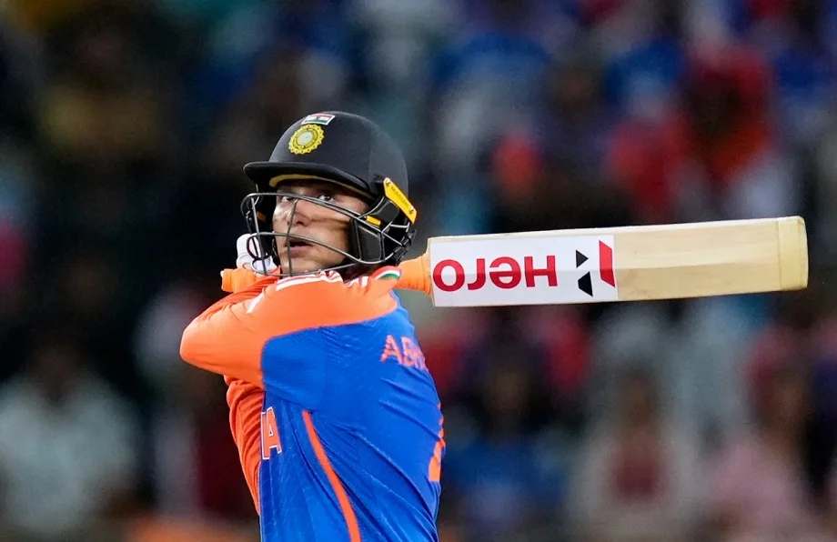 Asia Cup: अभिषेक शर्मा ने तोड़ा रिजवान और कोहली का रिकॉर्ड, इस मामले में  पहुंचे शीर्ष पर