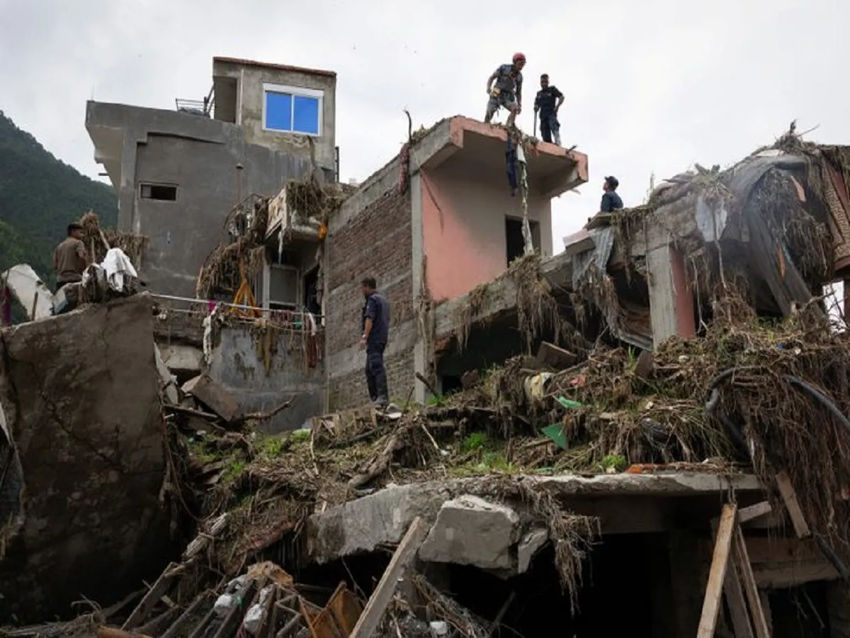 Nepal में बाढ़ के कारण मरने वाले लोगों की संख्या 1367 पहुंची,  भारत ने भेजी राहत और बचाव सामग्री की 8वीं खेप | Parmarth TV