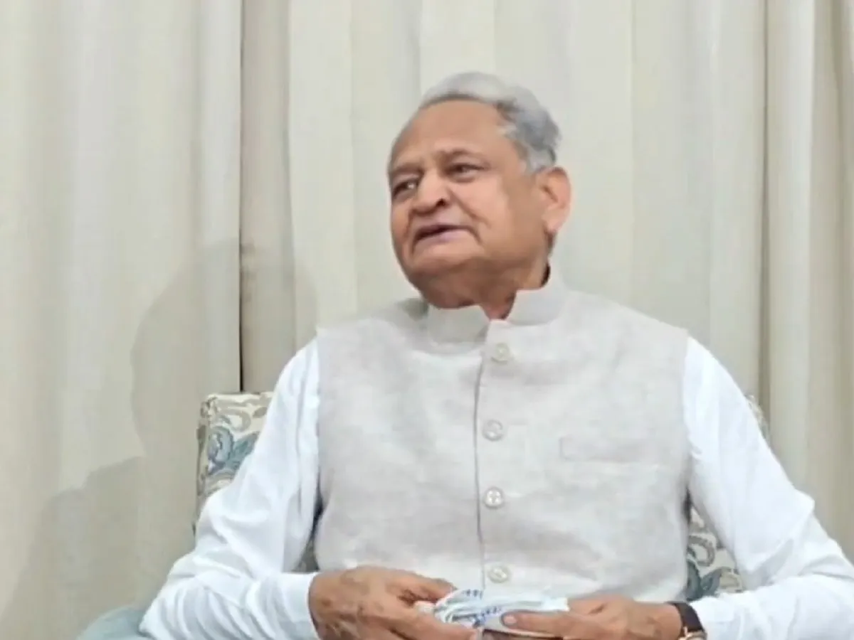 नगर निगम बोर्ड बनाने के लिए भाजपा किस हद तक गिर सकती है, इसका एक ताजा नमूना बीकानेर से सामने आया: Ashok Gehlot | Parmarth TV