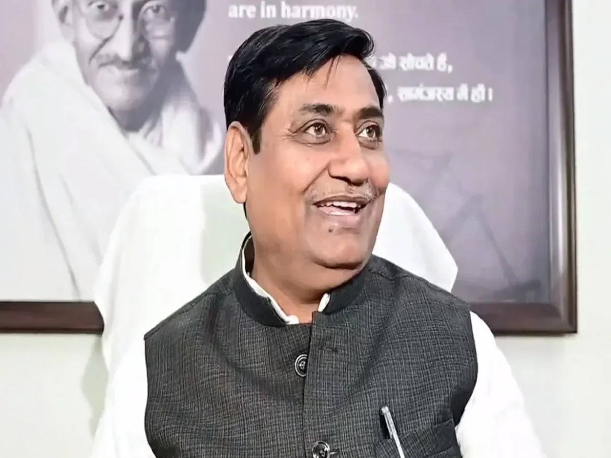 Rajasthan:  डोटासरा ने कहा, कांग्रेस की बाड़ेबंदी में पहुंची पुलिस, बन सकती हैं प्रदेश में हिंसा और आक्रोश की स्थिति | Parmarth TV