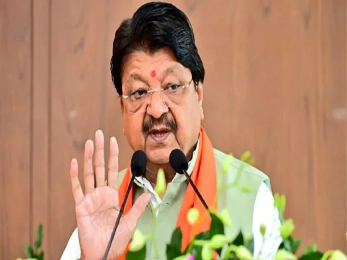 MP: कैबिनेट मंत्री कैलाश विजयवर्गीय की महिला पार्षद पर विवादित टिप्पणी, कहा-दीदी की भी चौड़ाई बढ़ गई… | Parmarth TV MP: कैबिनेट मंत्री कैलाश विजयवर्गीय की महिला पार्षद पर विवादित टिप्पणी, कहा-दीदी की भी चौड़ाई बढ़ गई… | Parmarth TV