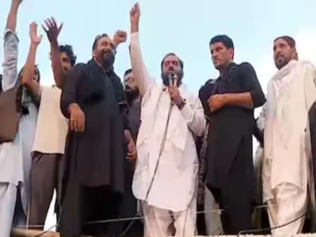 PoK में प्रदर्शनकारियों का आंदोलन तेज, शहबाज शरीफ और आसिम मुनीर के खिलाफ लगे नारे, कहा- हम भारत से मिलना चाहते हैं | Parmarth TV PoK में प्रदर्शनकारियों का आंदोलन तेज, शहबाज शरीफ और आसिम मुनीर के खिलाफ लगे नारे, कहा- हम भारत से मिलना चाहते हैं | Parmarth TV