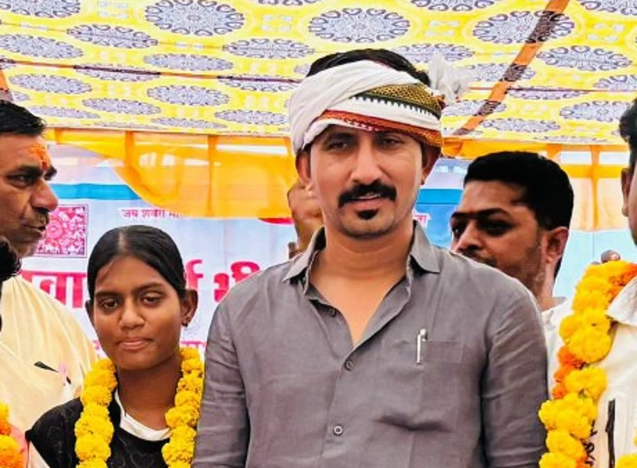 Rajasthan: अब सांसद राजकुमार रोत को मिली जान से मारने की धमकी, मारने वाले को एक करोड़ रुपए का इनाम देने की घोषणा की
