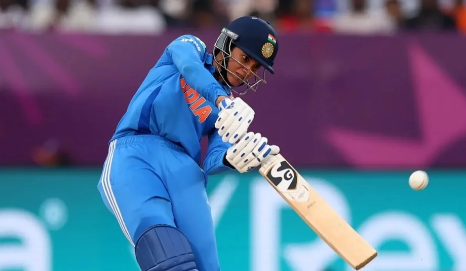 Women's ODI World Cup: स्मृति मंधाना ने बनाया विश्व रिकॉर्ड, इस दिग्गज को पीछे छोड़ा