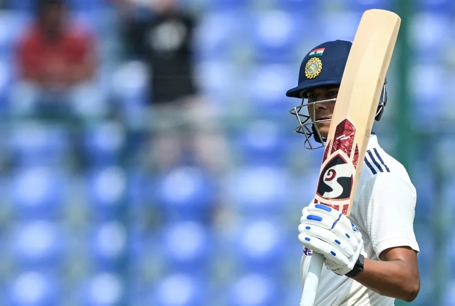 IND vs WI: यशस्वी जायसवाल ने लगाया टेस्ट कॅरियर का सातवां शतक, भारत ने बड़े स्कोर की ओर बढ़ाए कदम