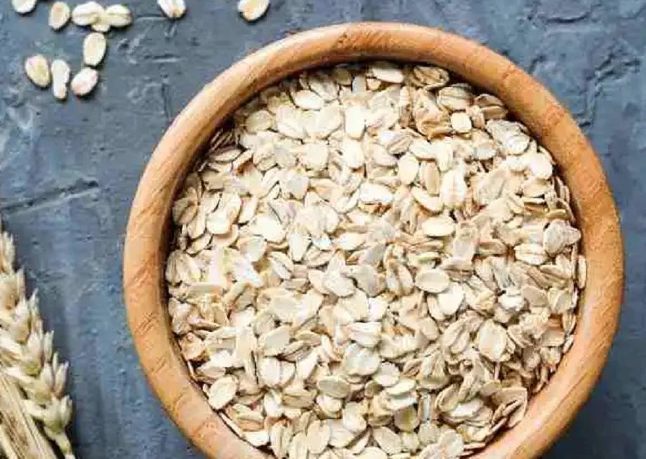 Health Tips: ये लोग भूलकर भी नहीं करें ओट्स का सेवन, बढ़ सकती हैं परेशानियां
