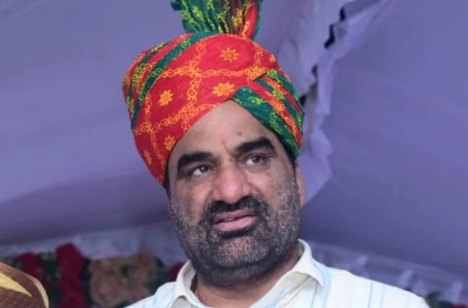 Rajasthan: अपनी मांगों को लेकर आंदोलित किसानों को लेकर हनुमान बेनीवाल ने अब बोल दी है ये बड़ी बात