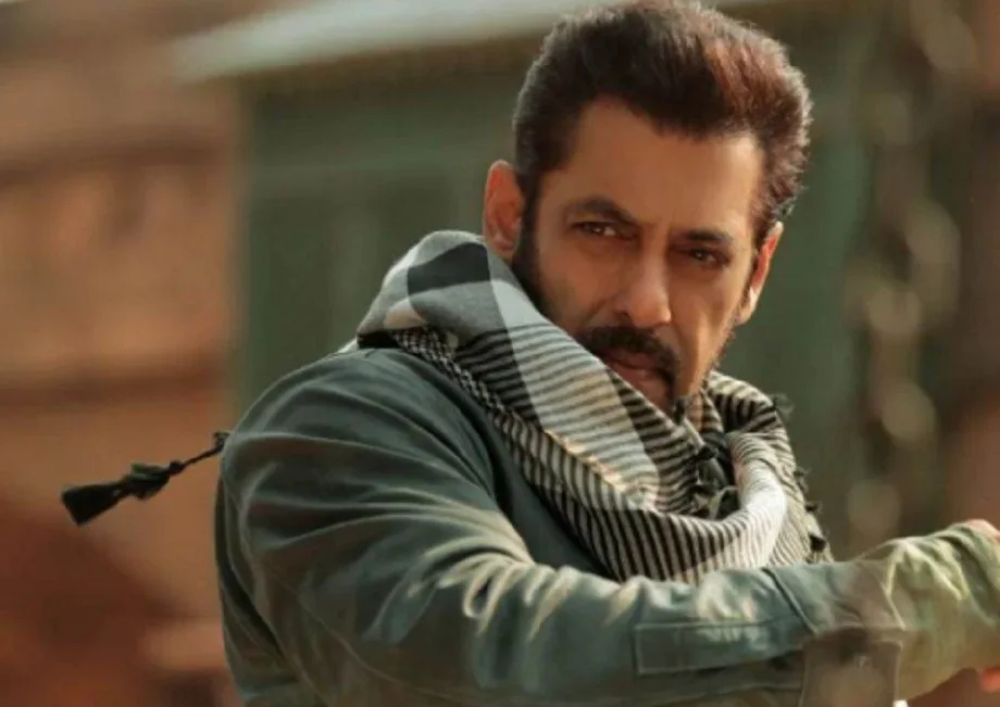 बॉलीवुड के स्टार अभिनेता Salman Khan को पाक ने घोषित किया आतंकी, इस सूची में डाल दिया है नाम