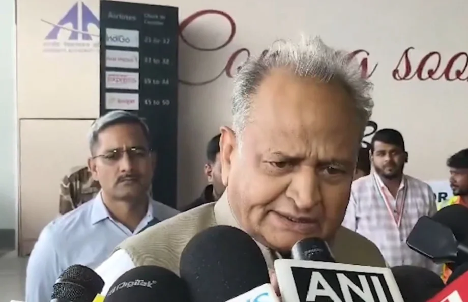 इलेक्टोरल बॉन्ड से जमा पैसे का भाजपा कर रही है चुनाव में विपक्षी पार्टियों के खिलाफ इस्तेमाल: Gehlot