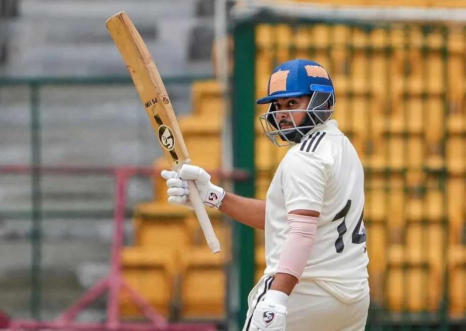 Prithvi Shaw ने रणजी ट्रॉफी में खेली तूफानी पारी, केवल इतनी गेंदों पर लगा दिया दोहरा शतक