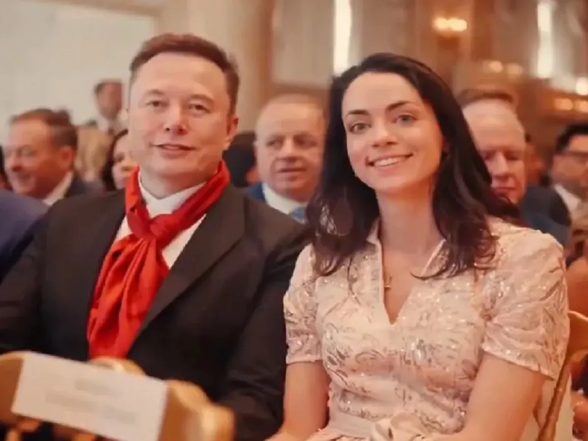 टेस्ला कंपनी के मालिक Elon Musk का भारतीय मूल की गर्लफ्रेंड से हुआ ब्रेकअप, दुखी हैं शिवॉन जिलिस | Parmarth TV