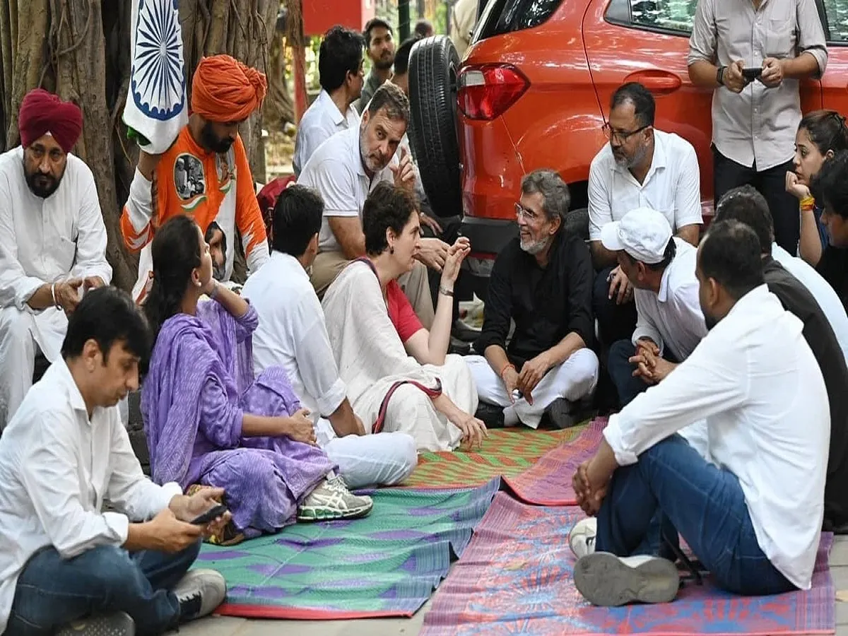 SIR के पक्ष में 42 पूर्व जजों और अधिकारियों ने देश के नाम लिखा पत्र, विपक्ष के प्रदर्शन को बताया संवैधानिक संस्थाओं पर हमला | Parmarth TV