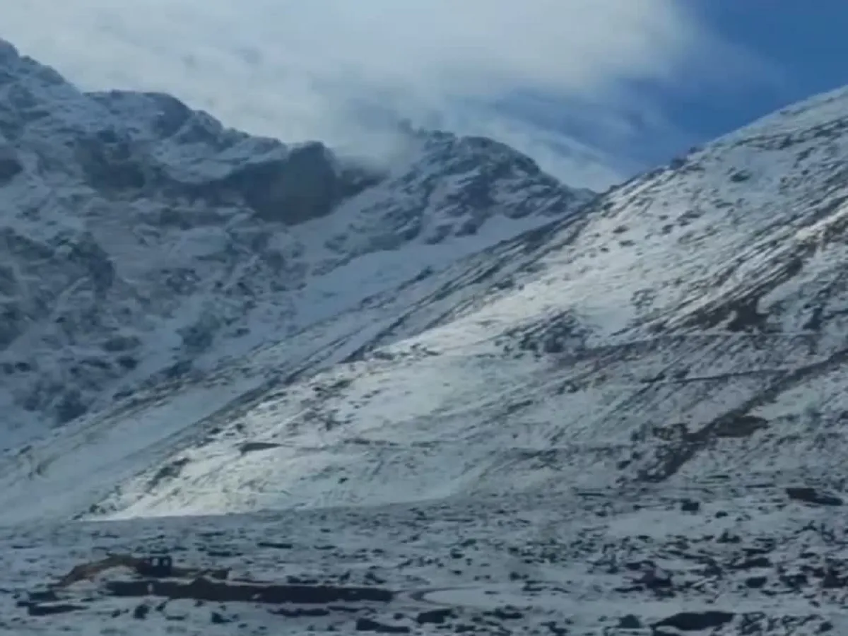 National Weather Forecast: बर्फबारी के चलते मैदानी इलाकों में बढ़ रहा है ठंडी हवाओं का प्रभाव, बारिश को लेकर ये है अलर्ट | Parmarth TV
