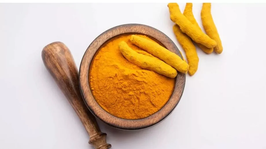 Health Tips: रोज करेंगे हल्दी का सेवन तो मिलेंगे ये गजब के फायदे, बिमारी तो रहेगी आपसे...