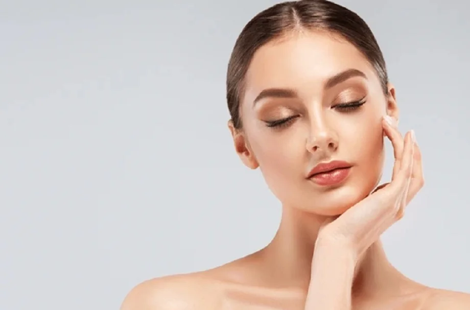 Beauty Tips: फ्री में चेहरे पर आ जाएगी चमक, अपना लें ये घरेलू उपाय