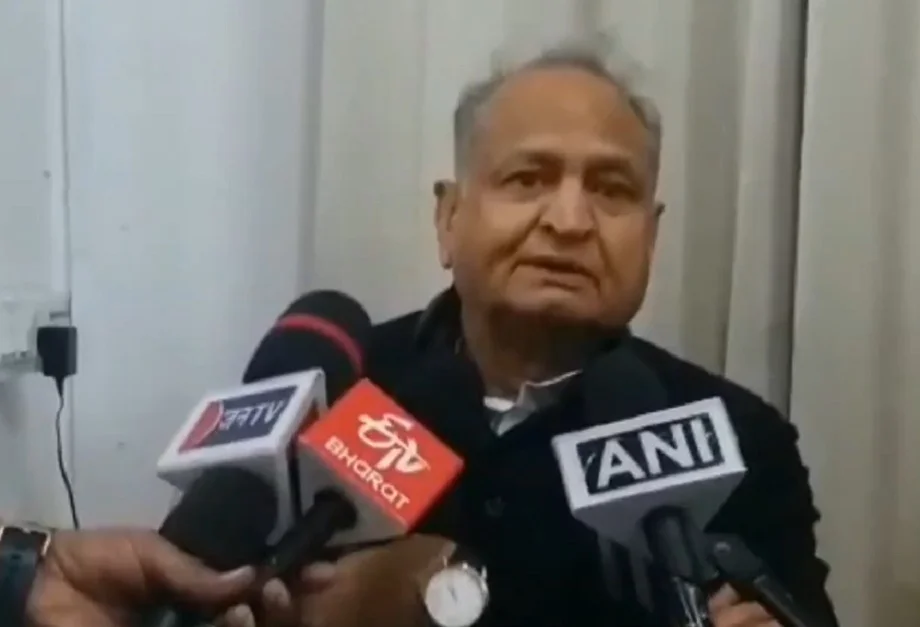 Rajasthan: नगर निगमों को केवल राजनीतिक कारणों से विलय करना उचित नहीं है: गहलोत