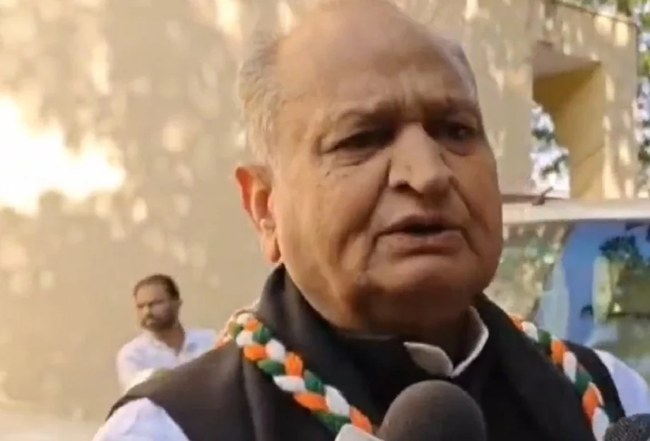 बिहार चुनाव के एक्जिट पोल जारी होने के बाद Gehlot ने बोल दी है ये बड़ी बात, चुनाव आयोग पर भी उठाए सवाल