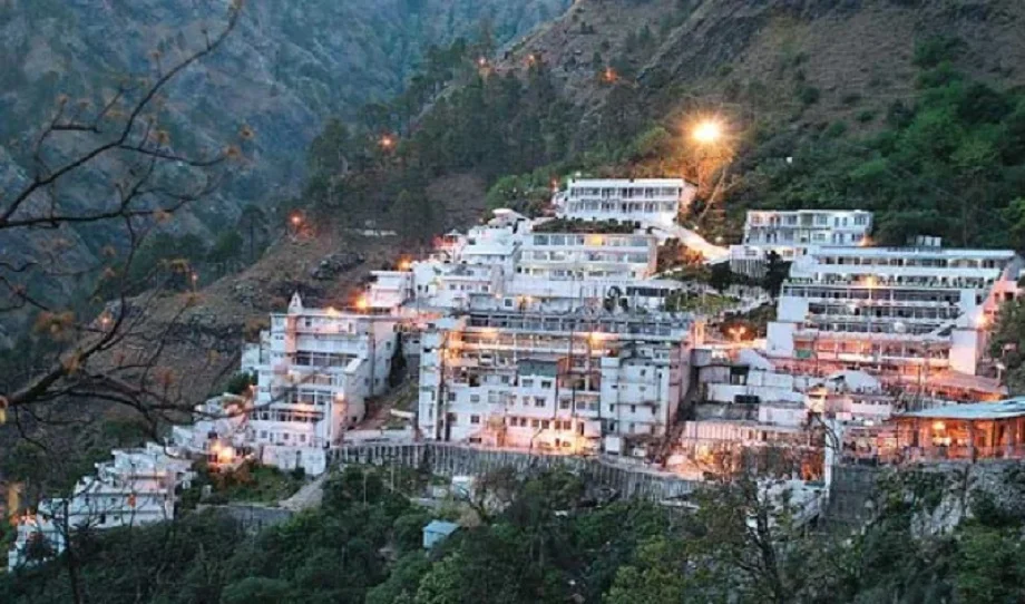 Travel Tips: केवल 6,990 में ही कर सकते हैं माता वैष्णो देवी की यात्रा, आईआरसीटीसी ने पेश किया है ये टूर पैकेज