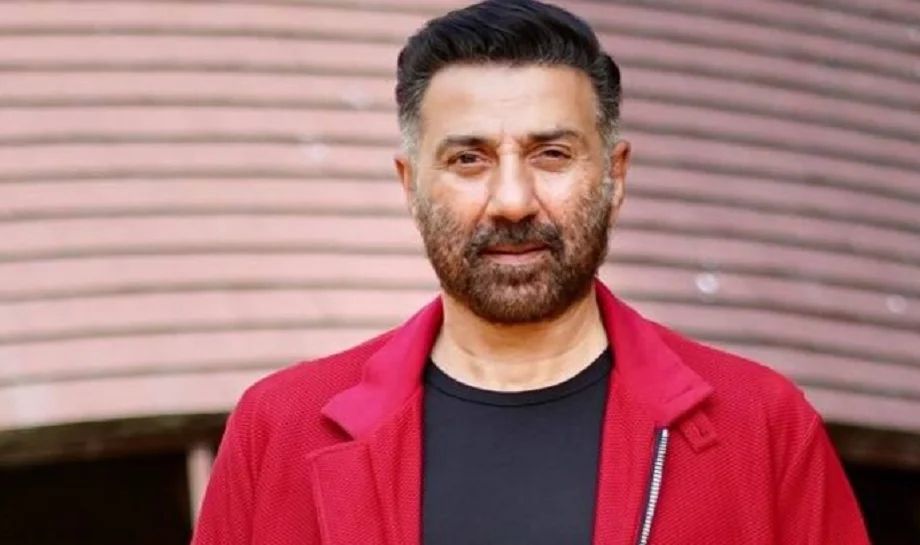 Bollywood: सनी देओल को इस बात पर आया गुस्सा, कहा- आपके घर में भी मां-बाप…