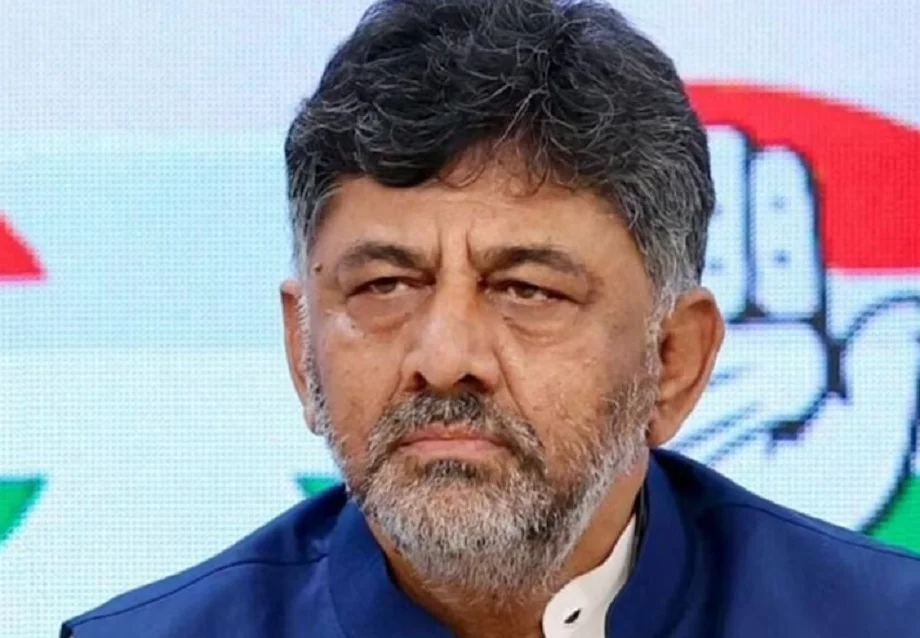 क्या कर्नाटक में होने वाला है नेतृत्व परिवर्तन?  Shivakumar ने अब बोल दी है ये बात