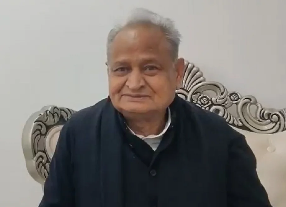 Gehlot ने पीएम मोदी पर किया पलटवार, कहा- कांग्रेस के बारे में टिप्पणी करने से पहले अपना घर…