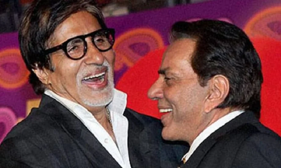 Bollywood: आधी रात को धर्मेंद्र को याद कर भावुक हुए अमिताभ बच्चन, कर दी ये पोस्ट