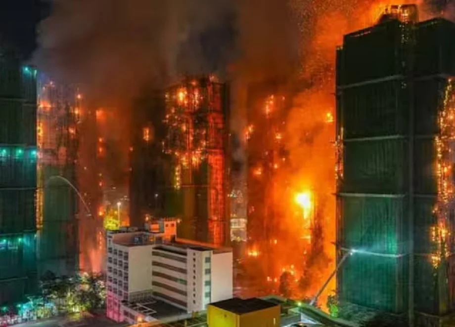 Hong Kong: बहुमंजिला आवासीय परिसर में लगी भीषण आग, अब तक हो चुकी है 44 लोगों की मौत, 279 हैं अभी भी लापता