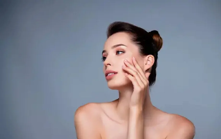 Beauty Tips: चेहरे पर आ जाएगा इंस्टेंट ग्लो, कर लें इस फेस पैक का उपयोग