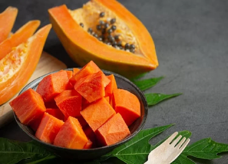 Health Tips:  हार्ट डिजीज का खतरा कम करता है पपीता, डाइट में शामिल करने से मिलते हैं ये फायदे