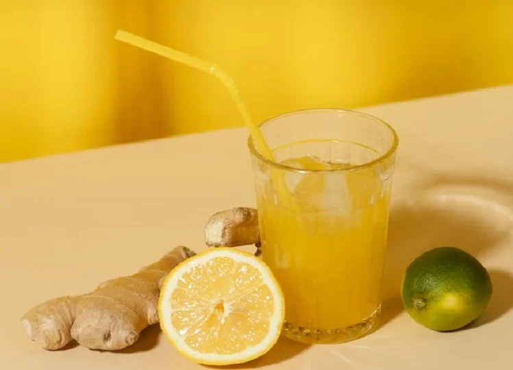 Health Tips:  रोजाना पिएं अदरक का पानी, सेहत को मिलेंगे ये गजब के लाभ