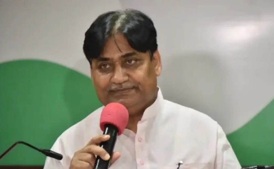 धौलपुर में बीएलओ की मौत को लेकर अब Dotasra ने बोल दी है ये बात, कहा- चुनाव आयोग और भाजपा की वोट चोरी…