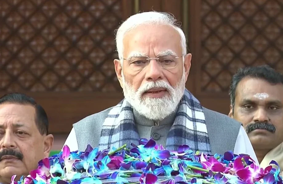 संसद के शीतकालीन सत्र में PM Modi  ने विपक्ष पर कसा तंज, कहा-पराजय की बौखलाहट का... 