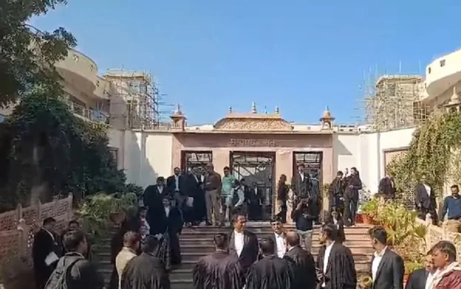 Rajasthan: हाईकोर्ट को फिर से मिली बम से उड़ाने की धमकी, अधिवक्ताओं ने दी तीखी प्रतिक्रिया