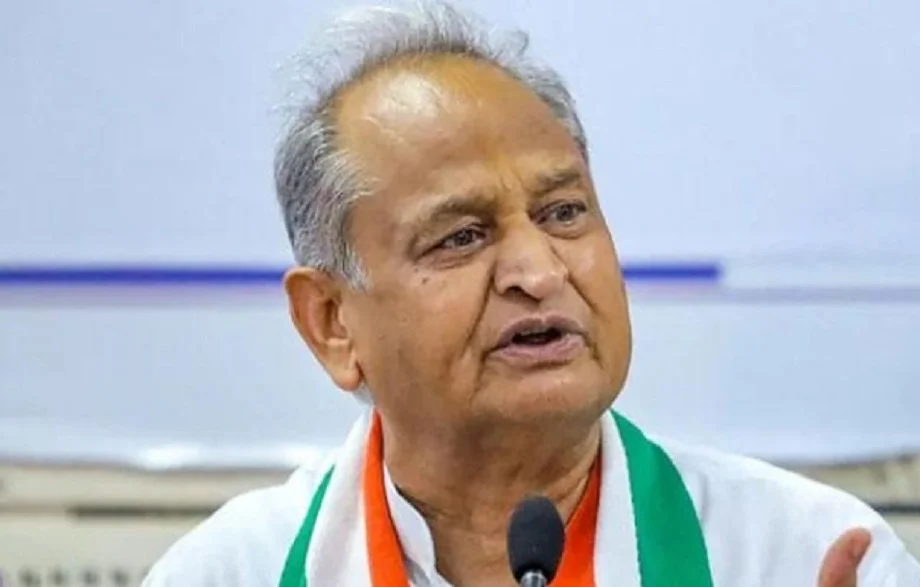 अपनी विफलताओं से घिरा भाजपा-आरएसएस नेतृत्व मूल मुद्दों से ध्यान भटकाने के लिए वंदे मातरम् का सहारा ले रहा है: Ashok