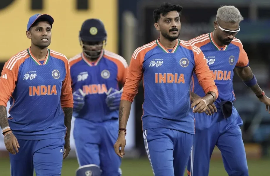 IND vs SA: भारतीय टीम से बाहर हुए अक्षर पटेल, इस क्रिकेटर की दो साल बाद हुई वापसी