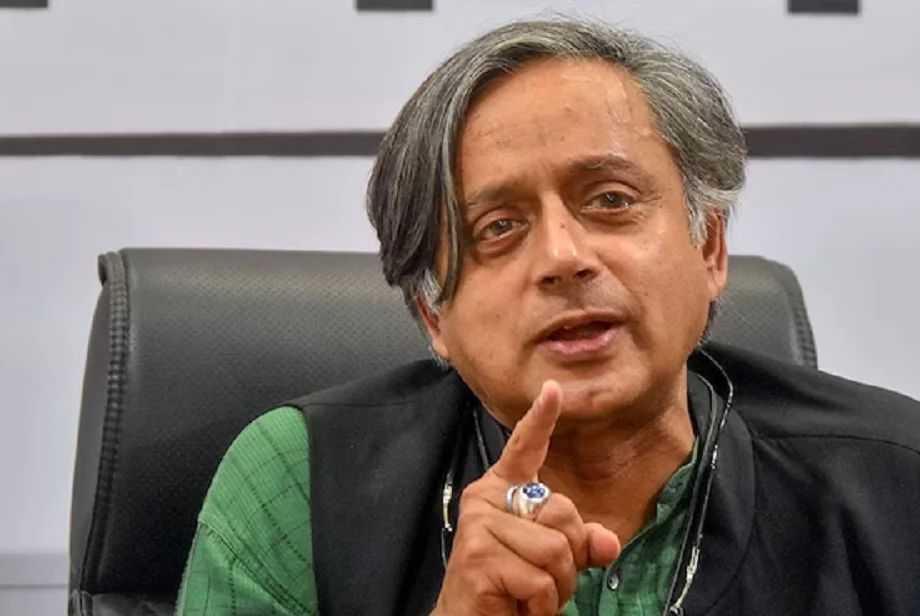 Shashi Tharoor ने इस मुद्दे पर मिलाया कांग्रेस के सुर में सुर, मोदी सरकार के इस विधेयक का कर दिया विरोध