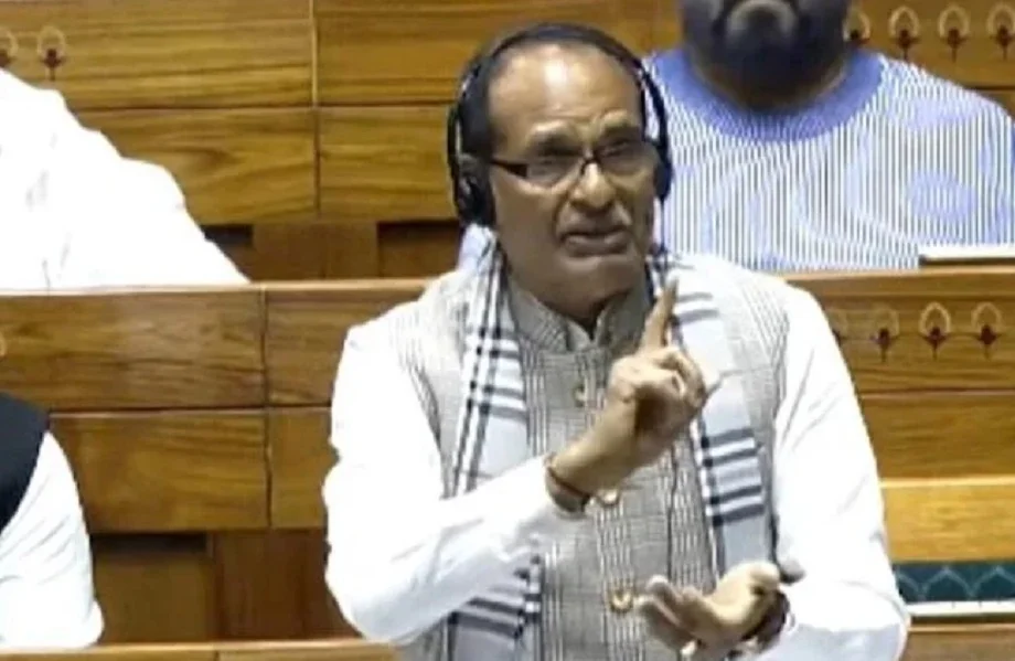 केंद्रीय ग्रामीण विकास मंत्री  Shivraj Chouhan का लोकसभा में बड़ा बयान, कहा- नेहरू जी ने सत्ता से चिपके रहने…
