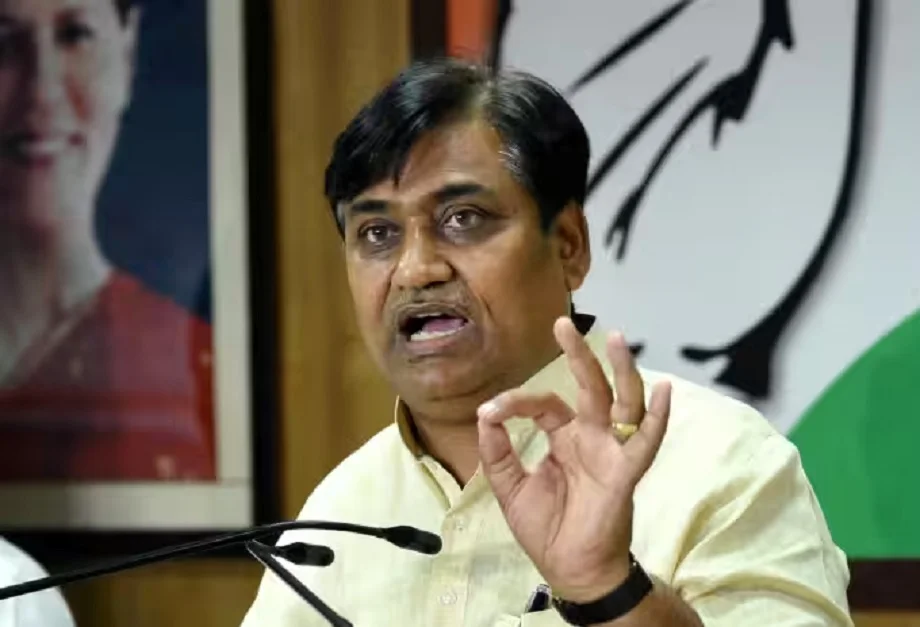   Dotasra ने की सोनिया गांधी के मनरेगा पर लिखे लेख को पढ़ने की अपील