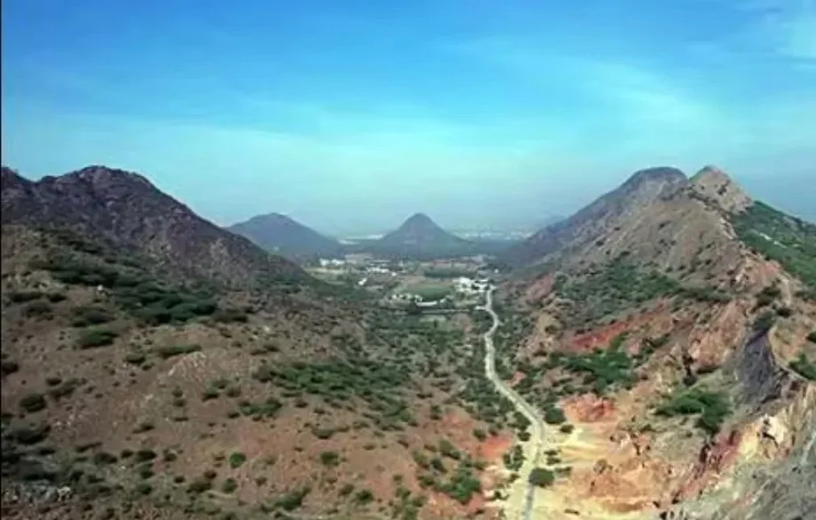 केन्द्र सरकार ने लगा दी है अरावली पर्वतमाला के अवैध खनन पर रोक, Bhajanlal ने कांग्रेस पर साधा निशाना