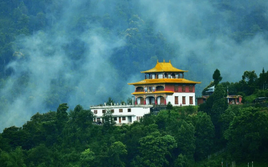 Travel Tips: आईआरसीटीसी ने पेश किया है सिक्किम के लिए शानदार टूर पैकेज, इतने रुपए करने होंगे खर्च
