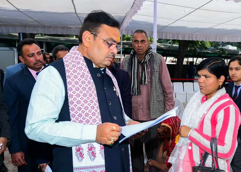 Rajasthan: भजनलाल ने लापरवाह कार्मिकों पर सख्त कार्यवाही करने के दे दिए हैं निर्देश, सीएम निवास में किया ऐसा