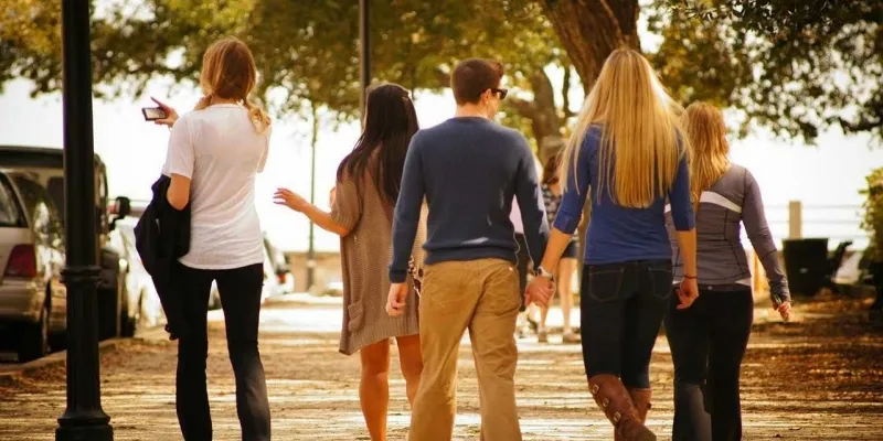 Gruppe 5dffe97a02 75nm8t8va