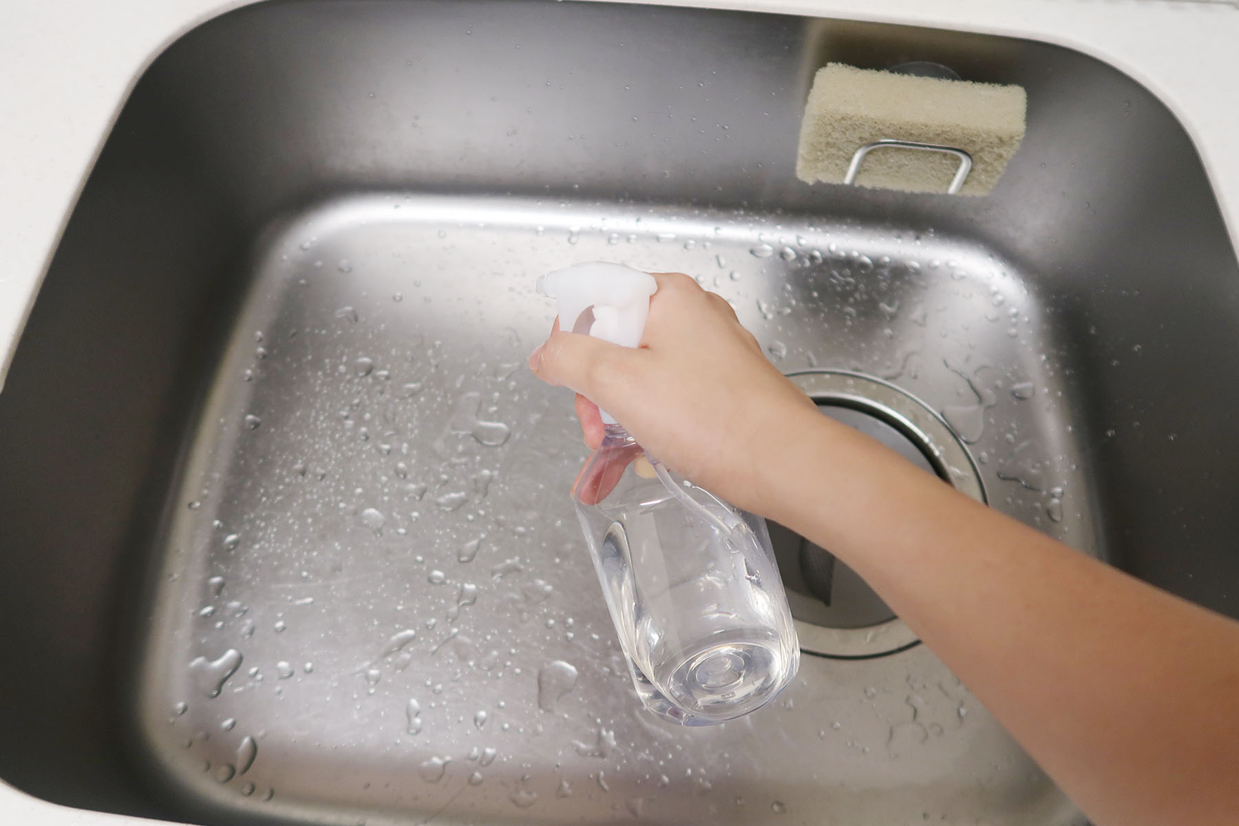 夏の掃除 後編 気温が高いと嫌な臭いも倍増 水回りの掃除 くらしの丁度品店 木村石鹸