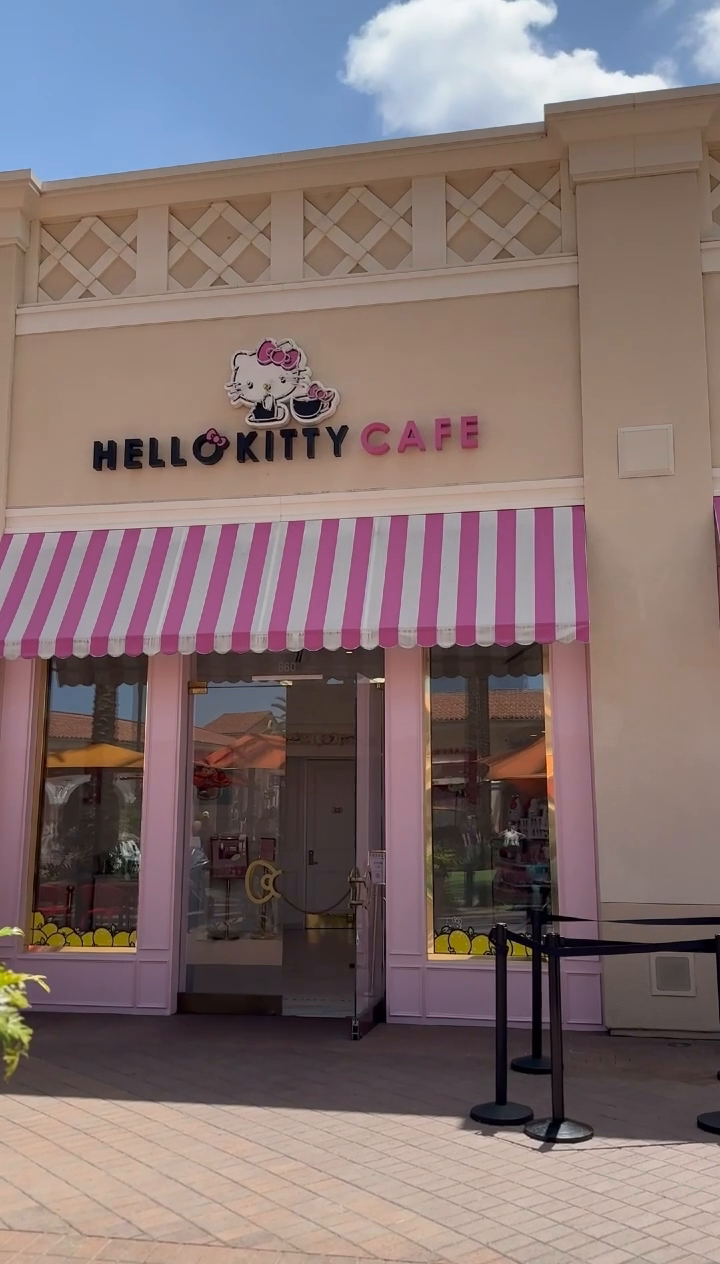 Been There, Do This: Hello Kitty Grand Cafe in Irvine, California