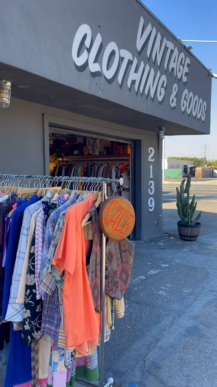Where to Shop Slow Fashion in Costa Mesa 🛍👗