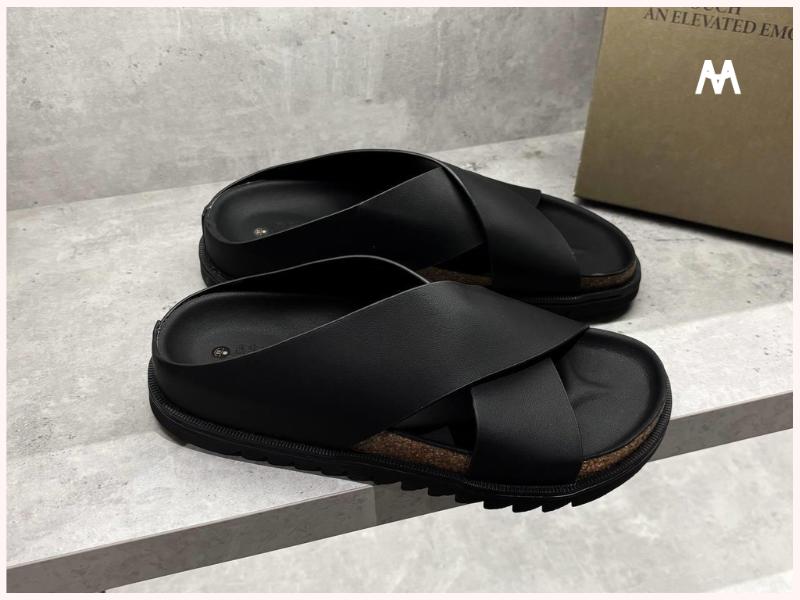 D&eacute;p da sandal nam lịch l&atilde;m