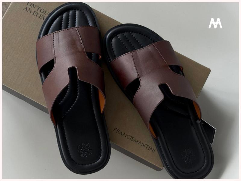 D&eacute;p da nam thường được thiết kế với đế &ecirc;m &aacute;i v&agrave; chất liệu mềm mại