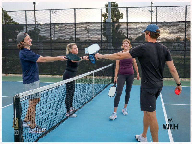 Pickleball là một bộ môn thể thao rất được yêu thích hiện nay