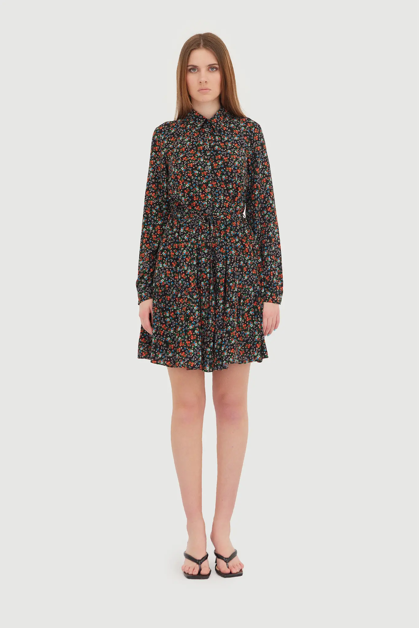 Rochie mini neagră cu imprimeu floral și cordon în talie – 100% bumbac 2