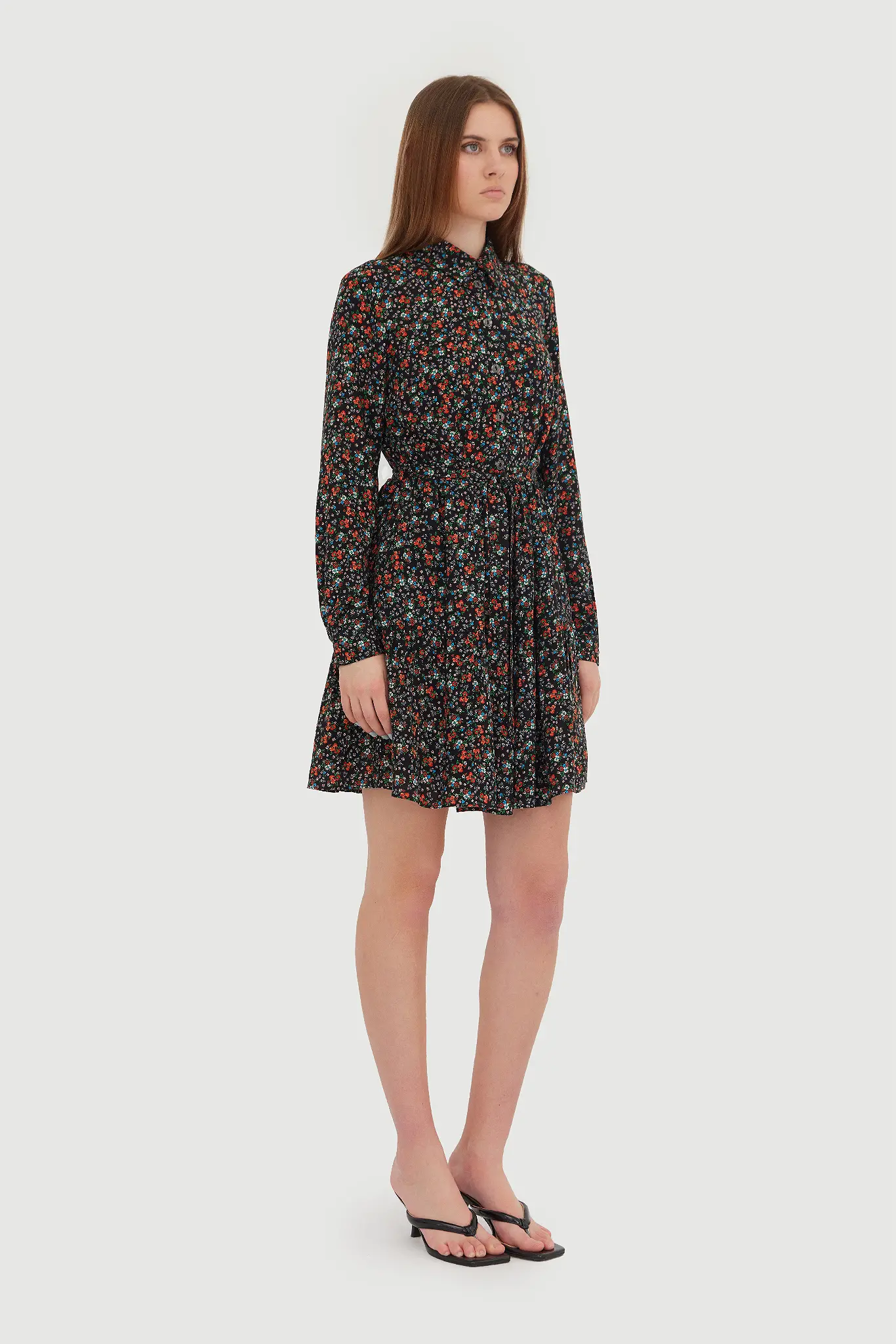 Rochie mini neagră cu imprimeu floral și cordon în talie – 100% bumbac 3